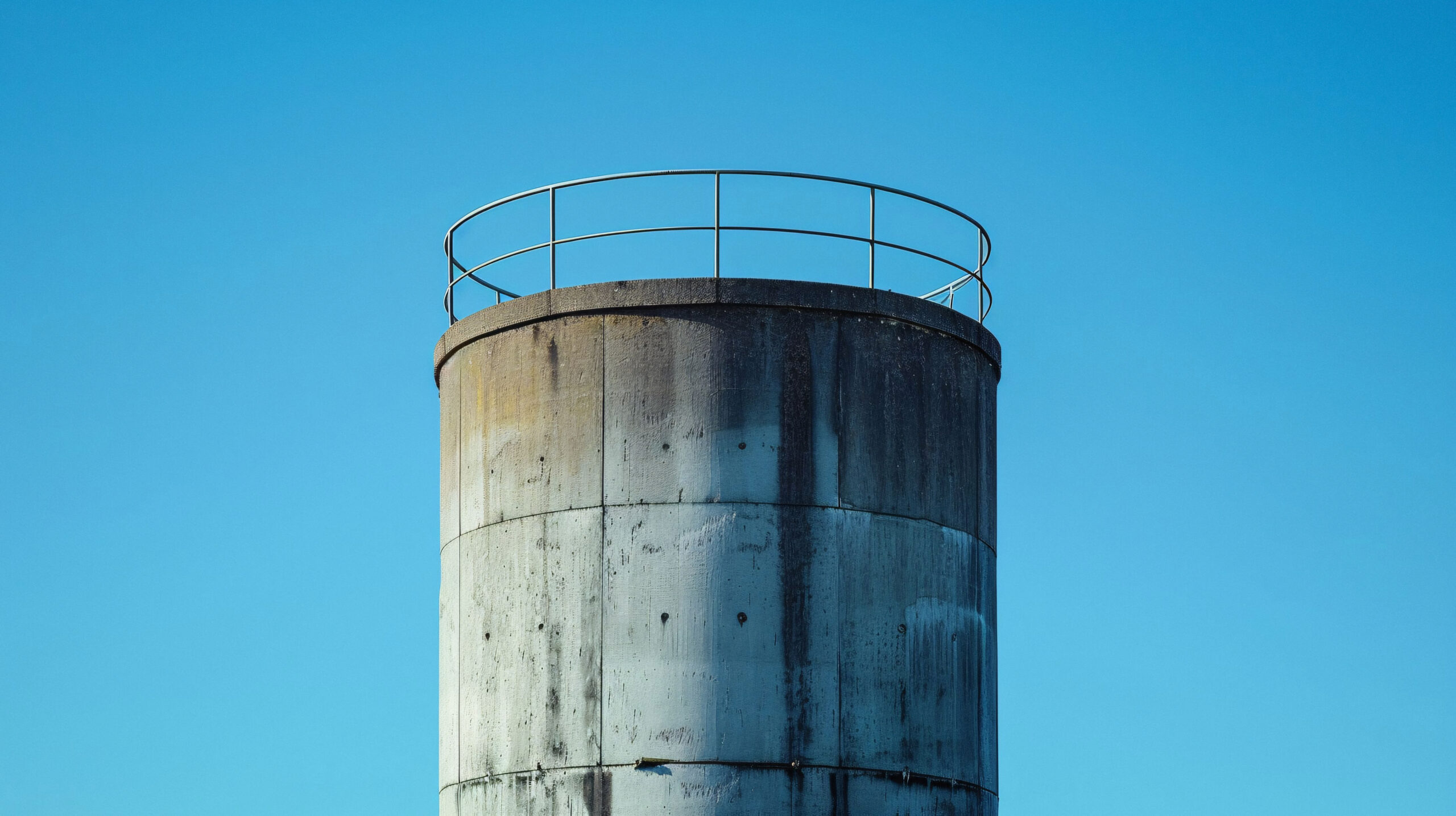 view-tank-container-water-storage